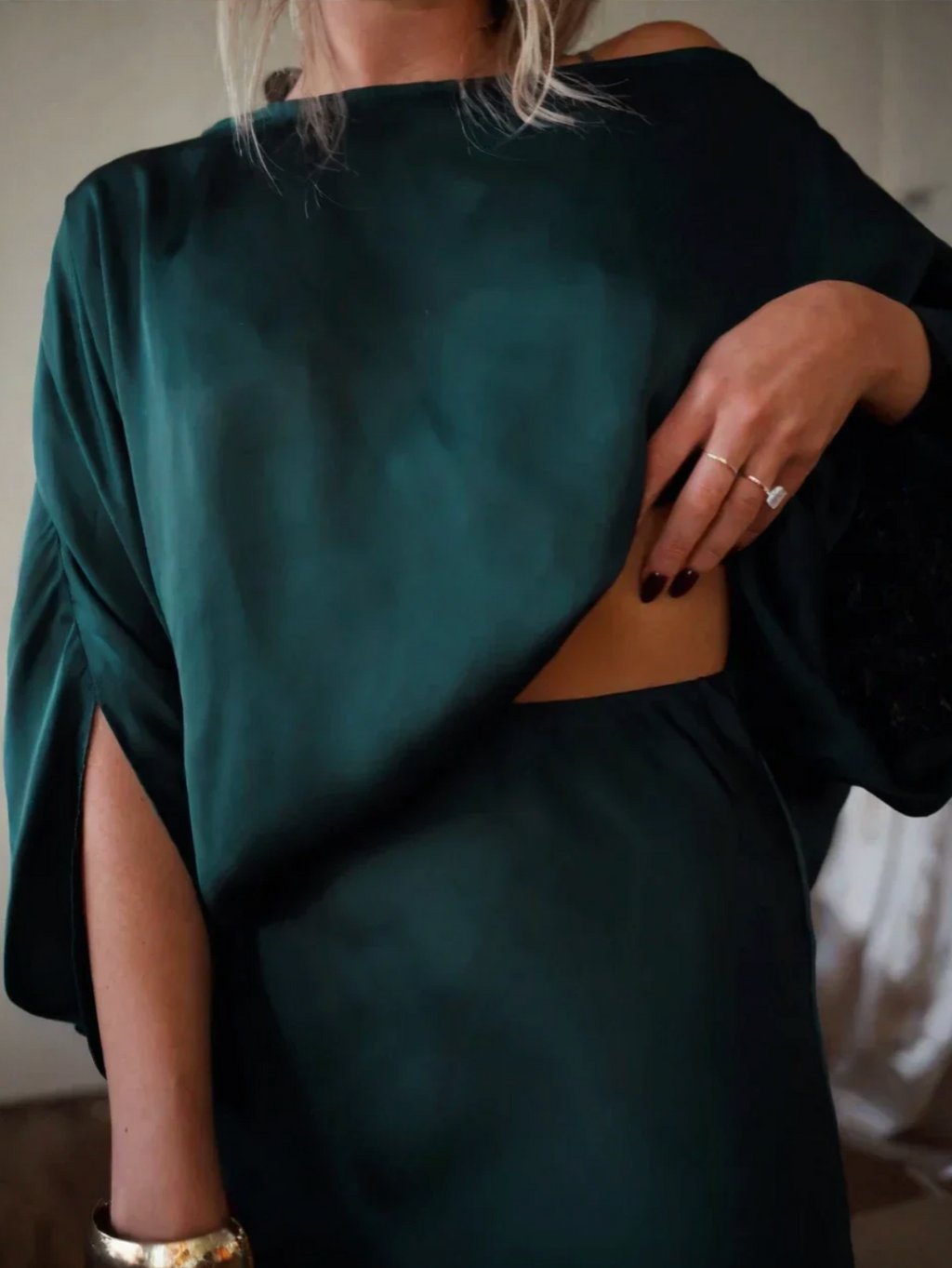 Vestido Elegante Satinado — Sofisticación que fluye contigo