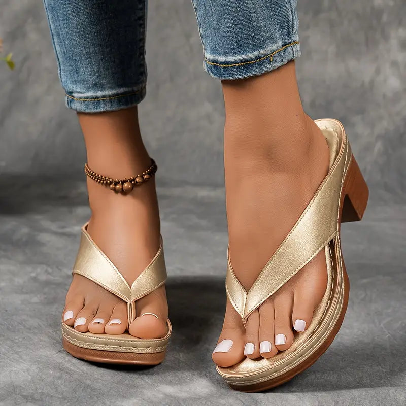 Sandalias Noemi - Suela con agarre para pasos firmes y seguros.