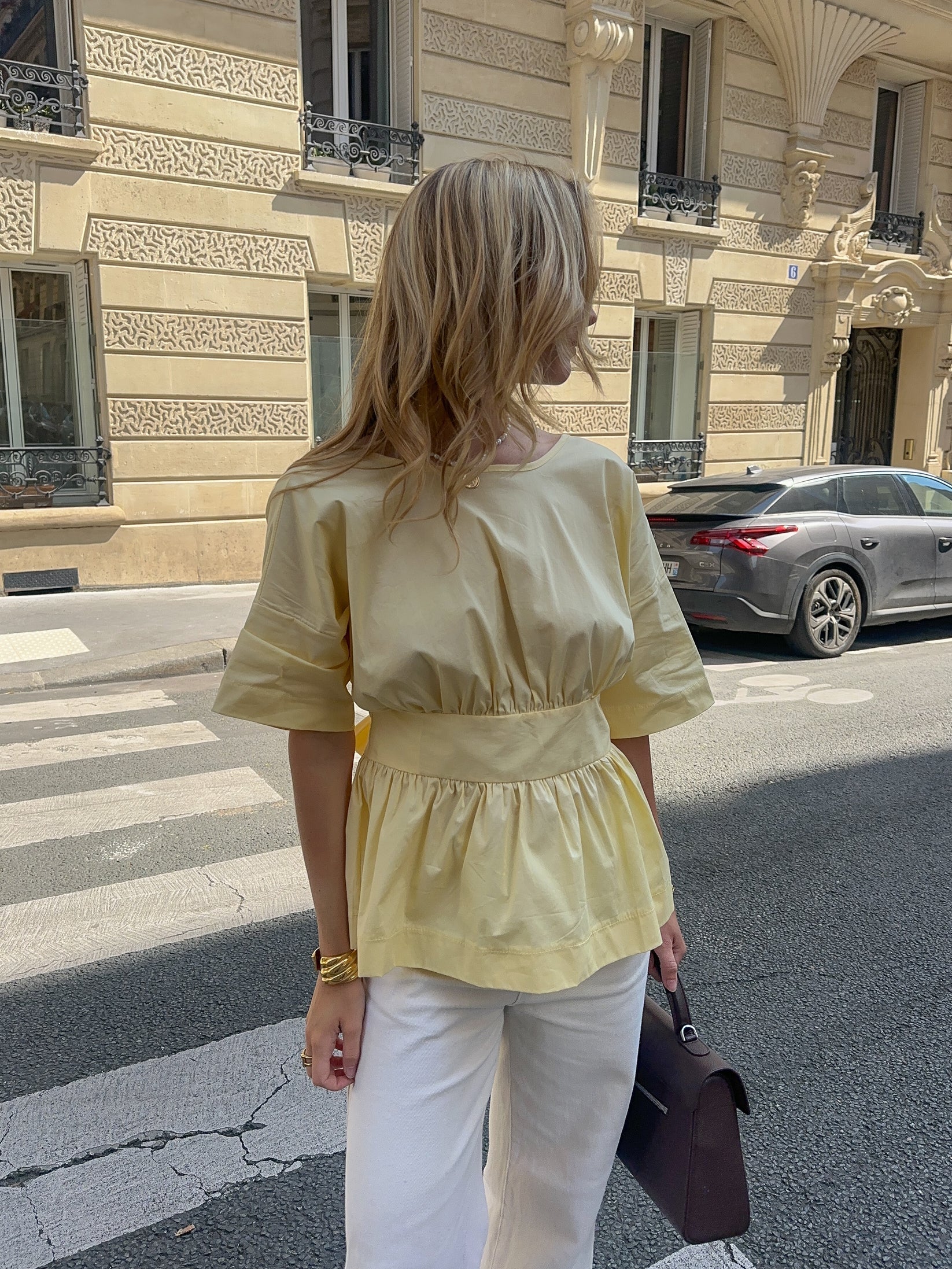 Blusa Colette Espalda Abierta – Edición Limitada