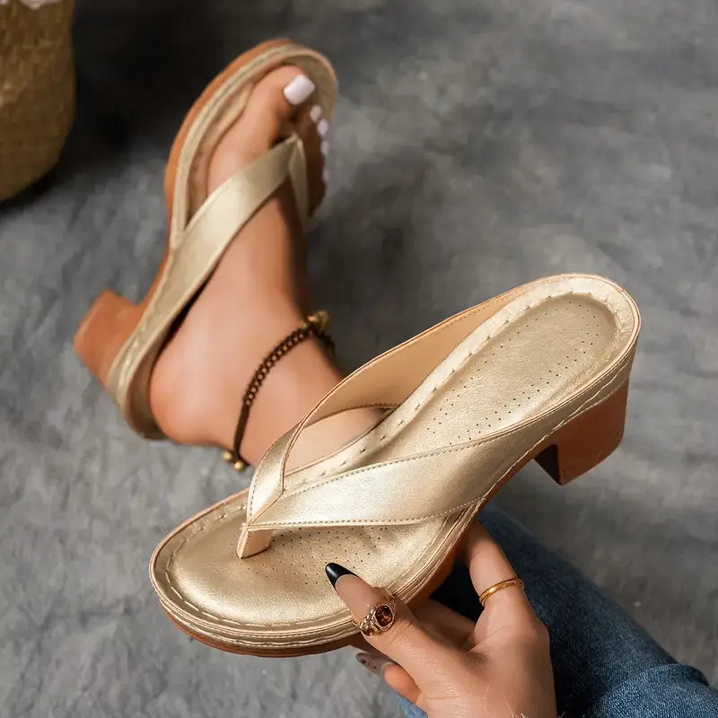 Sandalias Noemi - Suela con agarre para pasos firmes y seguros.