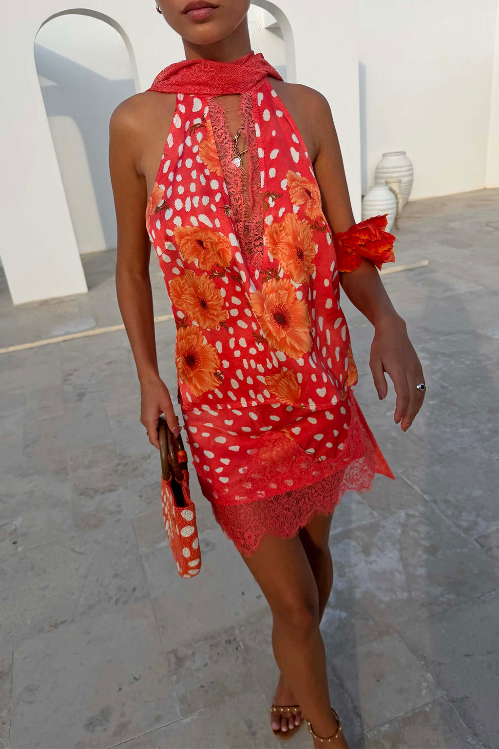 Coral | Top de amapola color coral cervatillo con lirio amapola