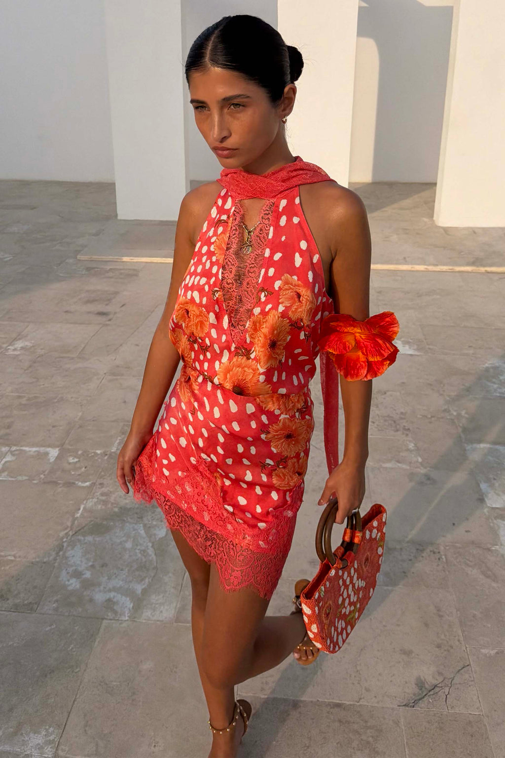 Coral | Top de amapola color coral cervatillo con lirio amapola